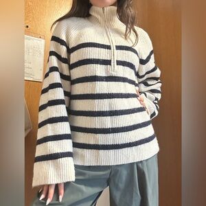 H&M Cream Ribbed Knit Pullover with zipper for turtleneck look